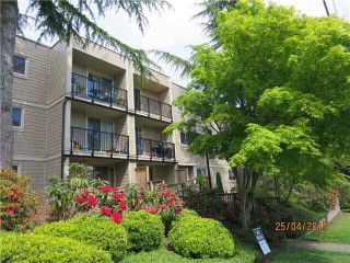 Photo 2: 104 1121 HOWIE Avenue in Coquitlam: Central Coquitlam Condo for sale in "THE WILLOWS" : MLS®# R2002247