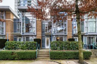 Photo 30: 2J 1033 MARINASIDE Crescent in Vancouver: Yaletown Townhouse for sale in "Quaywest" (Vancouver West)  : MLS®# R2865654