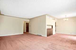 Photo 5: 4115 Grosvenor Place SW in Calgary: Glendale Detached for sale : MLS®# A2124063
