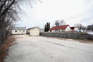 Photo 4: 880 William Avenue in Winnipeg: Weston Residential for sale (5D)  : MLS®# 202226793