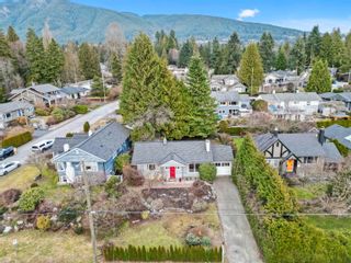 Photo 2: 3380 EDGEMONT Boulevard in North Vancouver: Edgemont House for sale : MLS®# R2870847