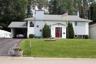 Photo 1: 14 SCOTT Crescent in Mackenzie: Mackenzie -Town House for sale (Mackenzie (Zone 69))  : MLS®# R2666646