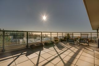 Photo 34: 1102 14824 NORTH BLUFF Road: White Rock Condo for sale in "BELAIRE" (South Surrey White Rock)  : MLS®# R2350476