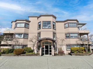 Photo 1: 304 78 RICHMOND Street in New Westminster: Fraserview NW Condo for sale in "GOVERNOR'S COURT" : MLS®# R2869440