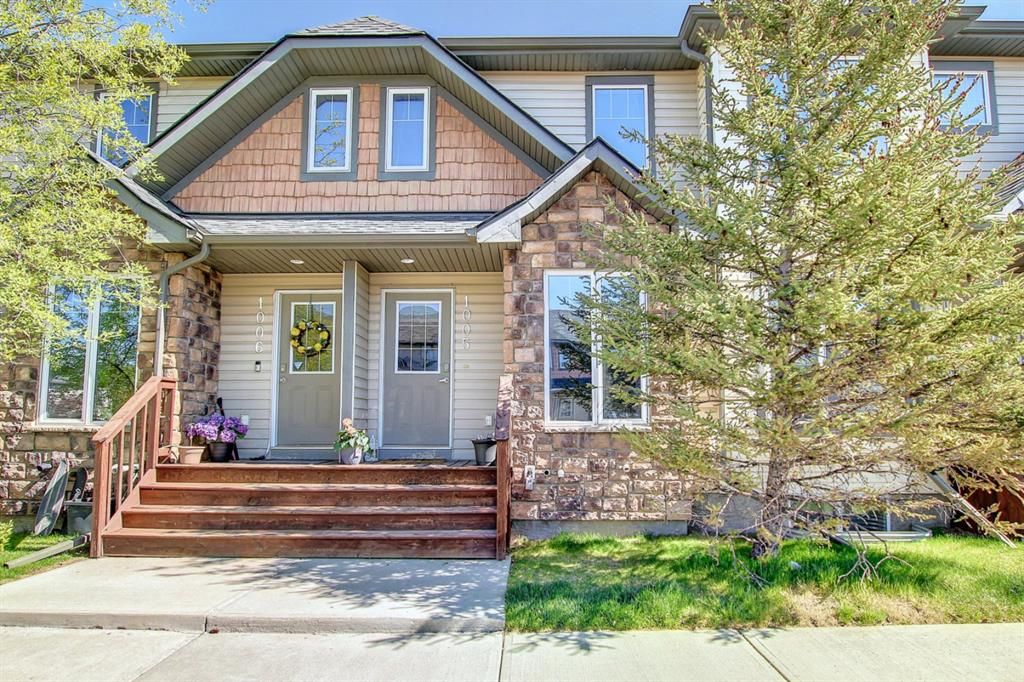 Main Photo: 1005 2445 Kingsland Road SE: Airdrie Row/Townhouse for sale : MLS®# A1221372
