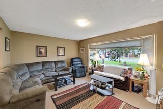 Photo 4: 935 Garthland Rd in Esquimalt: Es Kinsmen Park House for sale : MLS®# 889501