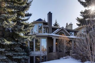 Photo 2: 1101 Valois Avenue SW in Calgary: Upper Mount Royal Detached for sale : MLS®# A2036693