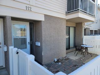 Photo 2: 112 3015 51 Street SW in Calgary: Glenbrook Apartment for sale : MLS®# A1200159