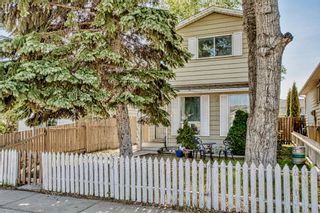 Photo 2: 47 Erin Croft Crescent SE in Calgary: Erin Woods Detached for sale : MLS®# A2048815