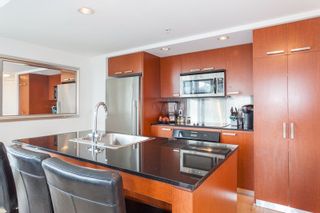 Photo 4: 2605 1255 SEYMOUR Street in Vancouver: Downtown VW Condo for sale in "Elan" (Vancouver West)  : MLS®# R2216432