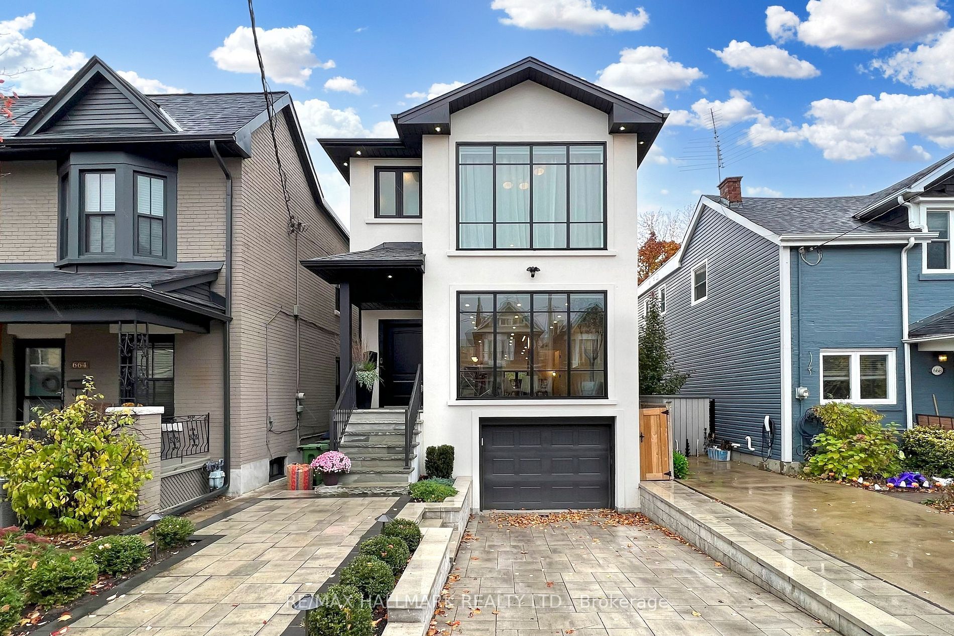 Main Photo: 666 Beresford Avenue in Toronto: Runnymede-Bloor West Village House (2-Storey) for sale (Toronto W02)  : MLS®# W7309230