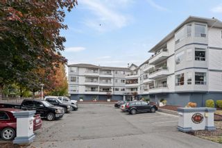 Photo 1: 307 5377 201A Street in Langley: Langley City Condo for sale in "Red Maple Place" : MLS®# R2733038