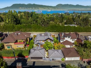 Main Photo: 4056 W 8TH Avenue in Vancouver: Point Grey House for sale (Vancouver West)  : MLS®# R2871257