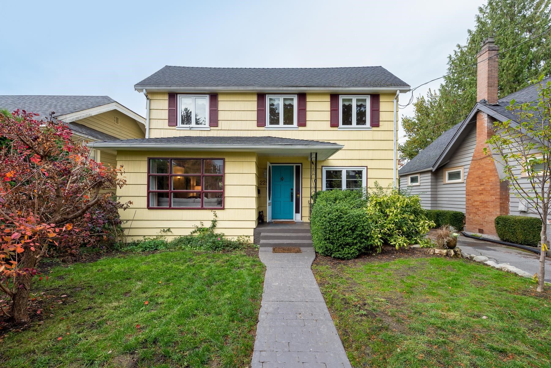 Main Photo: 225 SIXTH AVENUE in New Westminster: GlenBrooke North House for sale : MLS®# R2630851