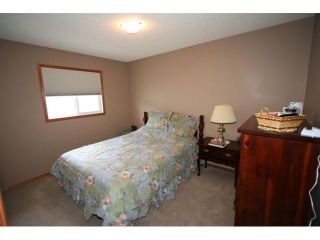 Photo 12: 107 CRESTMONT Drive SW in : Crestmont Residential Detached Single Family for sale (Calgary)  : MLS®# C3471222