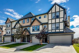 Photo 1: 14 Everridge Common SW in Calgary: Evergreen Row/Townhouse for sale : MLS®# A1120341