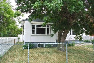 Photo 2: 3520 Centre Street NE in Calgary: Highland Park Detached for sale : MLS®# A1174375