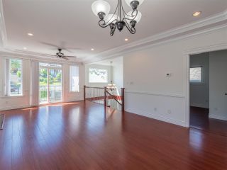 Photo 10: 10 WARWICK Avenue in Burnaby: Capitol Hill BN House for sale (Burnaby North)  : MLS®# R2603486