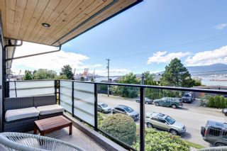 Photo 6: 306 2336 WALL Street in Vancouver: Hastings Condo for sale in "Harbour Shores" (Vancouver East)  : MLS®# R2703341