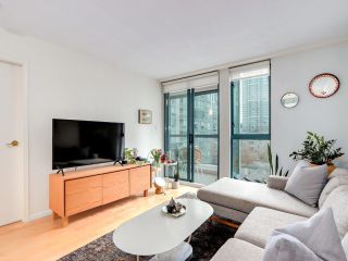 Photo 2: 1007 1238 MELVILLE Street in Vancouver: Coal Harbour Condo for sale (Vancouver West)  : MLS®# R2862163