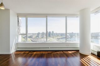 Photo 3: 2202 688 ABBOTT Street in Vancouver: Downtown VW Condo for sale (Vancouver West)  : MLS®# R2369414