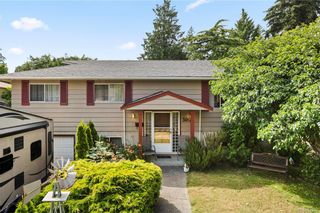 Photo 1: 3064 Jenner Rd in Colwood: Co Wishart North House for sale : MLS®# 844234
