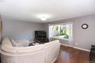 Photo 6: 1553 Eric Rd in VICTORIA: SE Mt Doug House for sale (Saanich East)  : MLS®# 796027