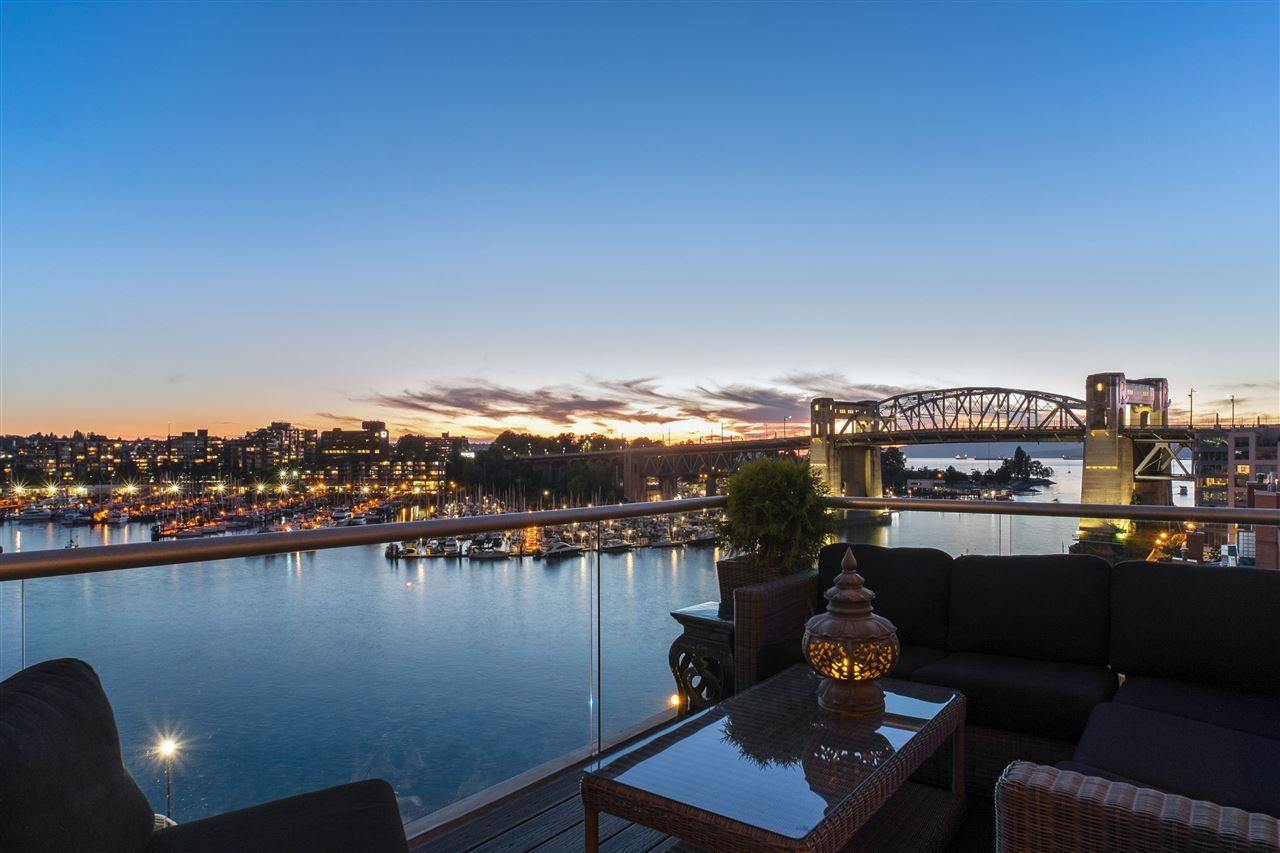 Main Photo: 805 1600 HORNBY Street in Vancouver: Yaletown Condo for sale in "Yacht Harbour Pointe" (Vancouver West)  : MLS®# R2607479