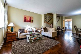 Photo 3: 61 7831 GARDEN CITY Road in Richmond: Brighouse South Townhouse for sale in "ROYAL GARDEN" : MLS®# R2564089