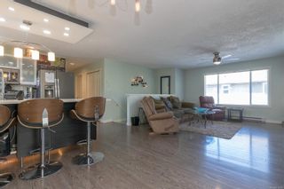 Photo 10: 9545 Sharples Rd in Sidney: Si Sidney South-West Half Duplex for sale : MLS®# 912291