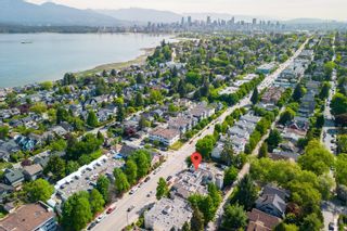 Photo 3: 202 3220 W 4 Avenue in Vancouver: Kitsilano Condo for sale in "Point Grey Estates" (Vancouver West)  : MLS®# R2779882
