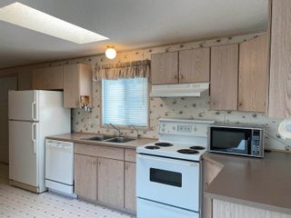 Photo 5: 5 208 EIGHTH Street in 100 Mile House: 100 Mile House - Town Manufactured Home for sale in "Scenic Place Mobile Home Park" : MLS®# R2760713