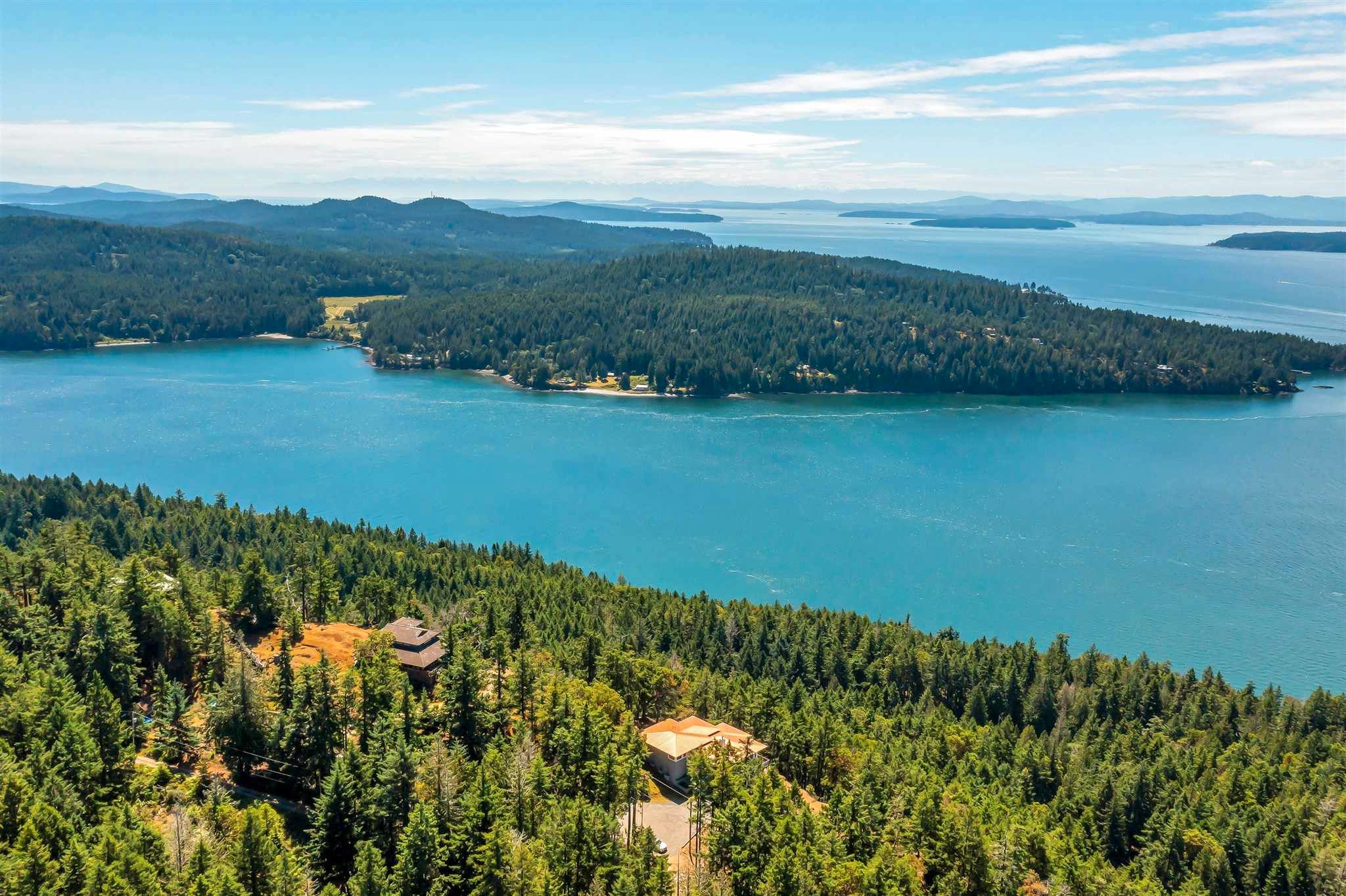 Main Photo: 356 EAST WEST ROAD in : Mayne Island House for sale : MLS®# R2596580