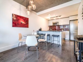 Photo 6: 3505 128 W CORDOVA Street in Vancouver: Downtown VW Condo for sale in "WOODWARDS W43" (Vancouver West)  : MLS®# R2859565