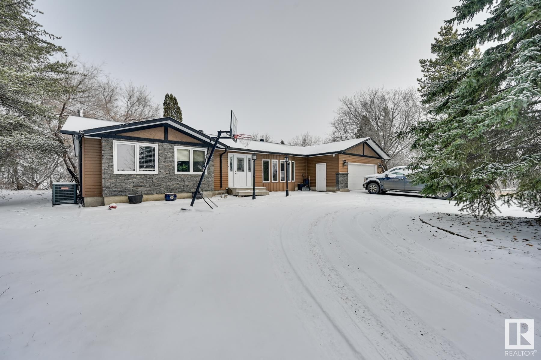 26 52472  RGE RD 224, Rural Strathcona County