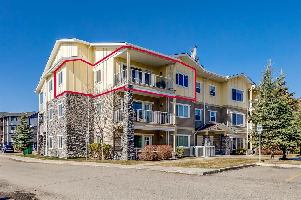 Top Floor, End Unit, 2 Bedroom, 2 Ensuites, 2 Parking Stalls and Faces the Courtyard.
