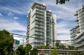Photo 2: 1608 4638 GLADSTONE Street in Vancouver: Victoria VE Condo for sale in "KENSINGTON GARDENS" (Vancouver East)  : MLS®# R2790089