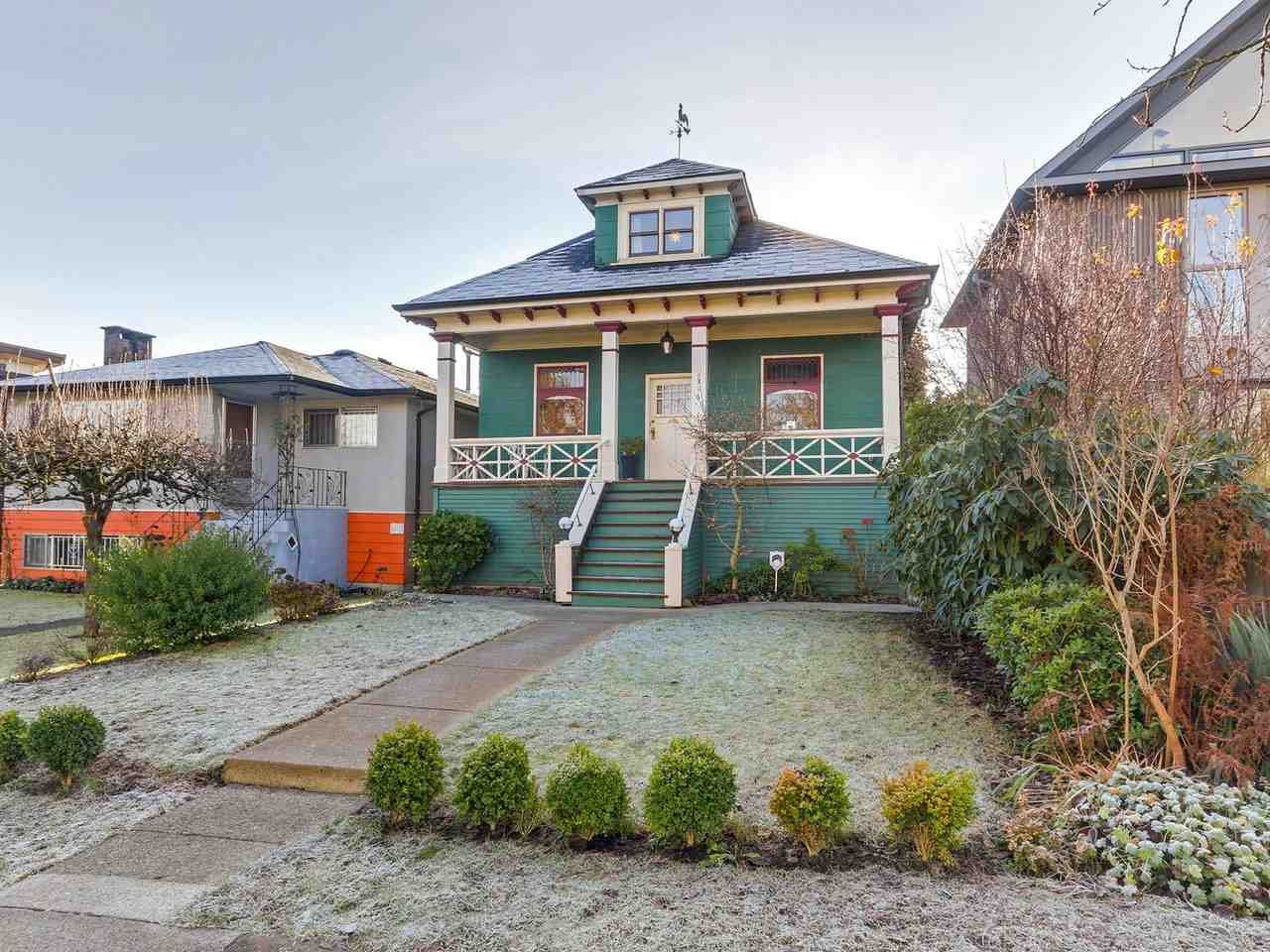 Main Photo: 1316 E 20TH Avenue in Vancouver: Knight House for sale in "CEDAR COTTAGE" (Vancouver East)  : MLS®# R2326256