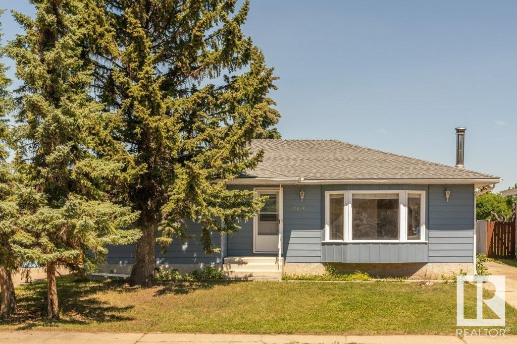 Main Photo: 11616 158 Avenue in Edmonton: Zone 27 House for sale : MLS®# E4305864