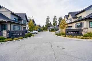 Photo 4: 41 7979 152 Street in Surrey: Fleetwood Tynehead Townhouse for sale in "The Links" : MLS®# R2631602