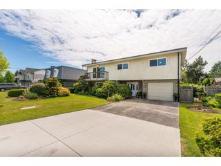 Photo 2: 5802 CRESCENT Drive in Delta: Hawthorne House for sale (Ladner)  : MLS®# R2378751