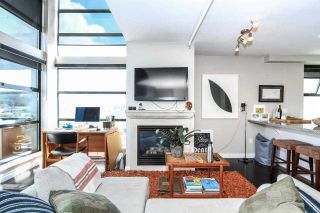 Photo 3: 710 428 W 8TH Avenue in Vancouver: Mount Pleasant VW Condo for sale in "XL LOFTS" (Vancouver West)  : MLS®# R2088078