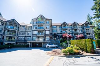 Photo 2: 205 33318 EAST BOURQUIN Crescent in Abbotsford: Central Abbotsford Condo for sale in "Nature's Gate" : MLS®# R2881616