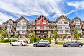 Photo 1: 210 19939 55A Avenue in Langley: Langley City Condo for sale in "MADISON CROSSING" : MLS®# R2265767