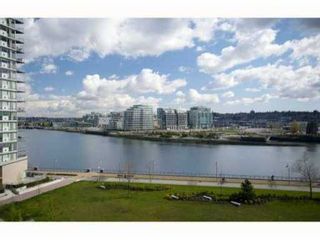 Photo 1: 706 918 COOPERAGE Way in Vancouver: False Creek North Condo for sale in "MARINER" (Vancouver West)  : MLS®# V862033