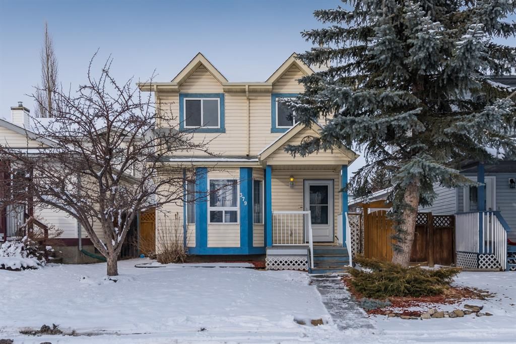 Main Photo: 379 Coverdale Court NE in Calgary: Coventry Hills Detached for sale : MLS®# A1067391
