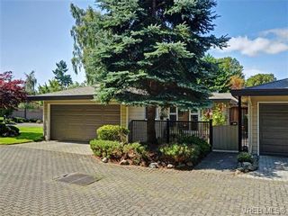Photo 17: 918 2829 Arbutus Rd in VICTORIA: SE Ten Mile Point Row/Townhouse for sale (Saanich East)  : MLS®# 739157