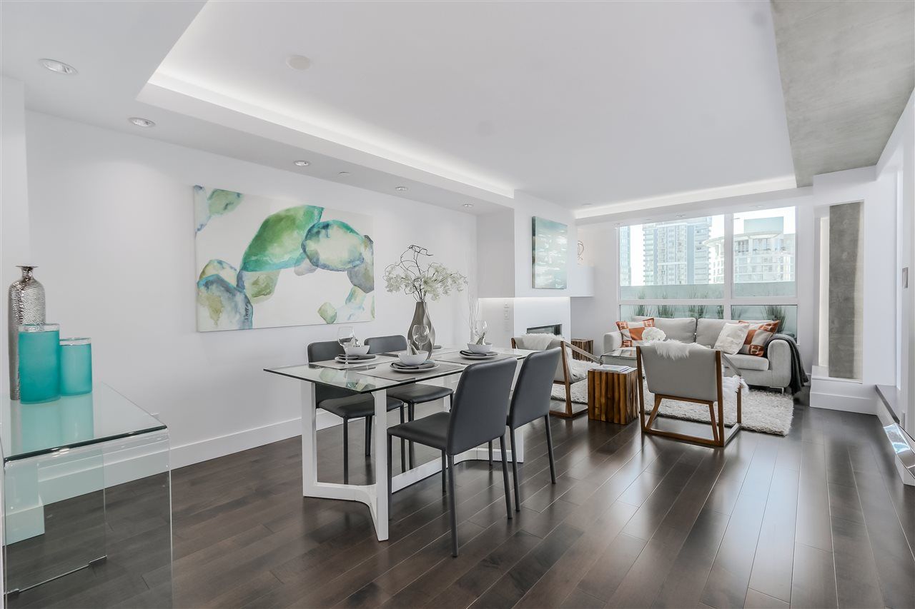 Main Photo: 2501 1238 MELVILLE Street in Vancouver: Coal Harbour Condo for sale (Vancouver West)  : MLS®# R2014537