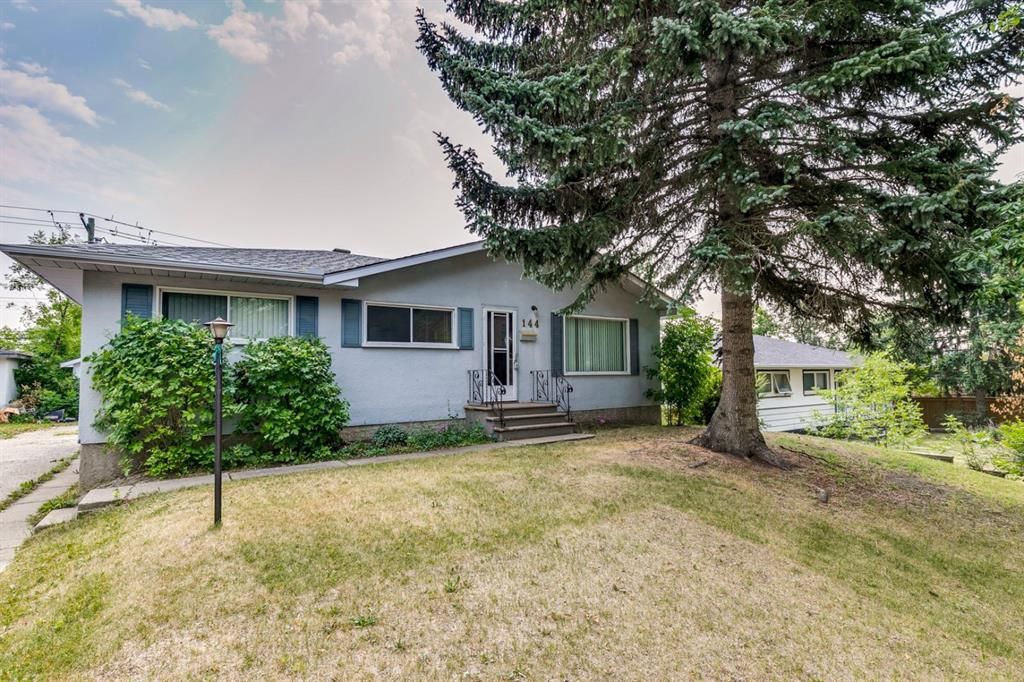 Main Photo: 144 Hendon Drive in Calgary: Highwood Detached for sale : MLS®# A1134484