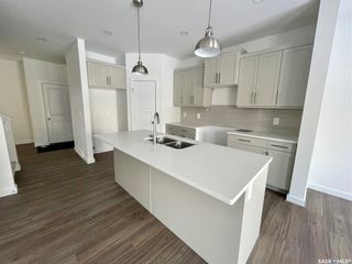 Photo 2: 385 Germain Manor in Saskatoon: Brighton Residential for sale : MLS®# SK914059